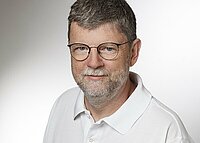 Porträt Prof. Dr. med. Rainer Abel